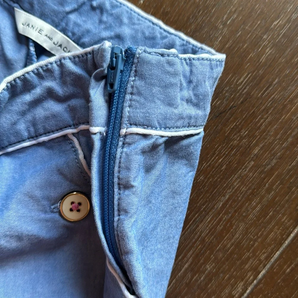 Size 8 Janie and Jack adjustable waist side zip pocketed shorts denim chambray